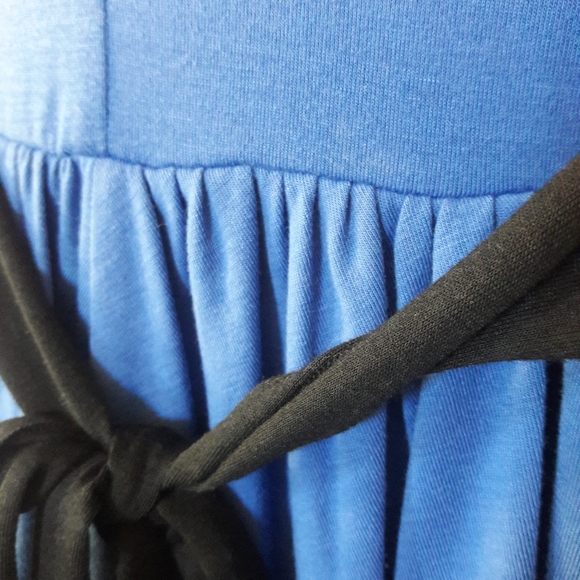 Blue & Black Dress - Picture 6 of 9